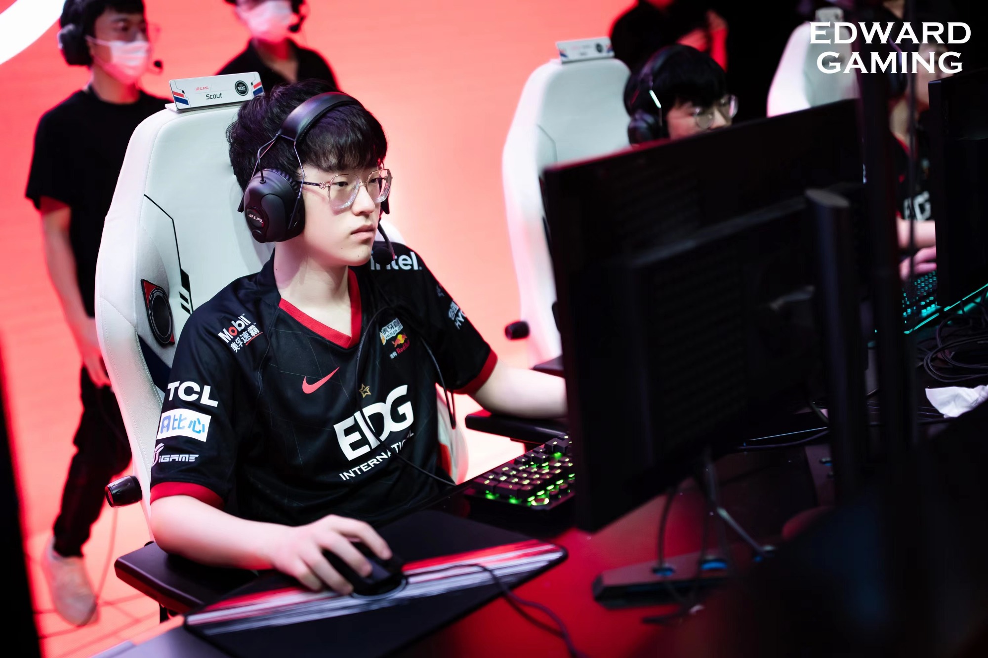 包含Scout关键节点逆转，SKT带队取胜！的词条