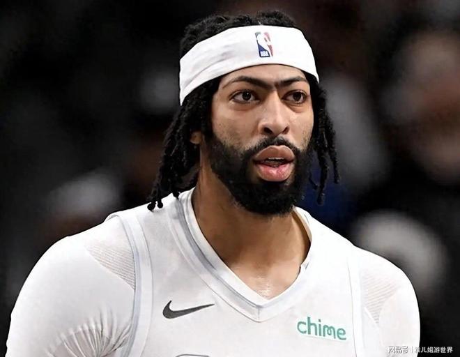  倪海厦说不跟浓眉的人来往 