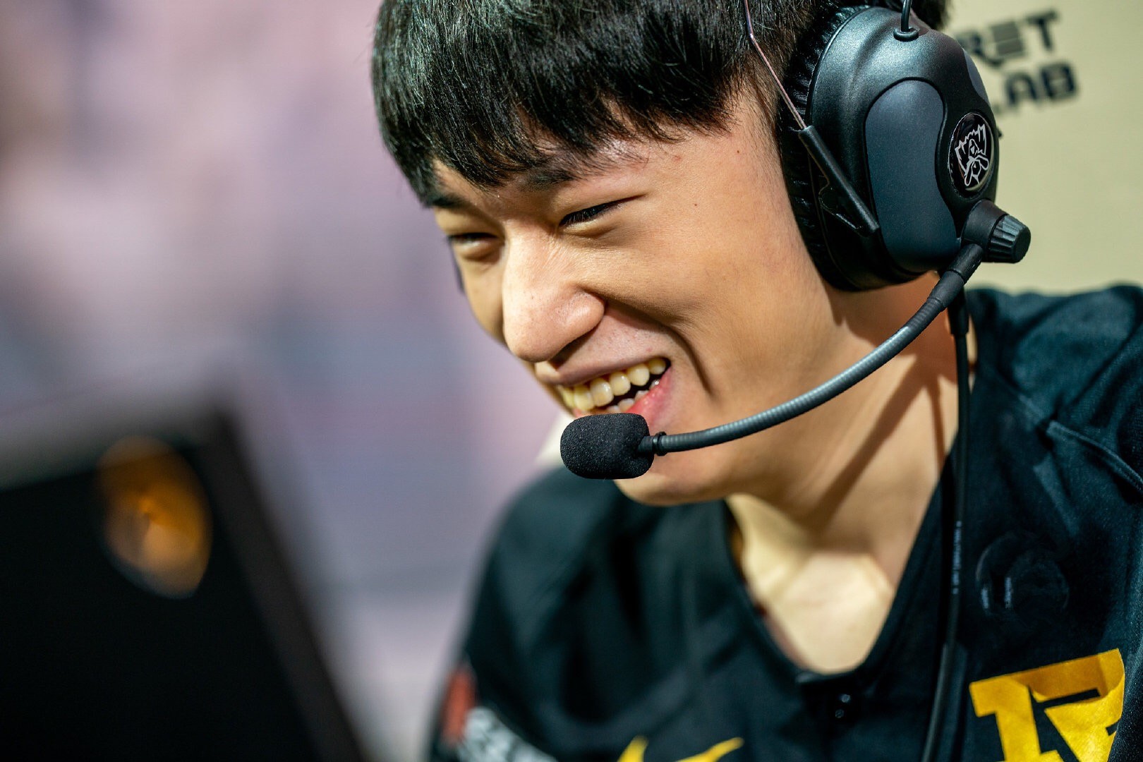 开云体育-阿扎伦卡在SKT比赛中连败，突破纪录引发热议！的简单介绍