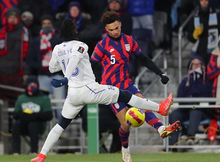 JackeyLove爆冷击败老鹰，逆转引爆全场！的简单介绍