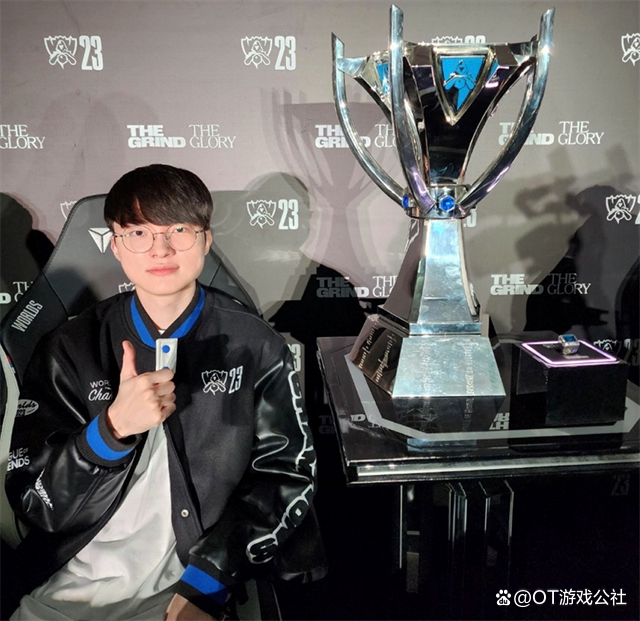 Faker回归赛场，挺进下一轮首场状态亮眼，巴塞罗那观众沸腾！的简单介绍